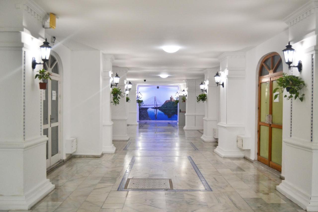 2 Bedroom 2 Bathroom Apartment In The Heart Of Fuengirola With Big Terrace And Free Parking Space Close To Beach 외부 사진